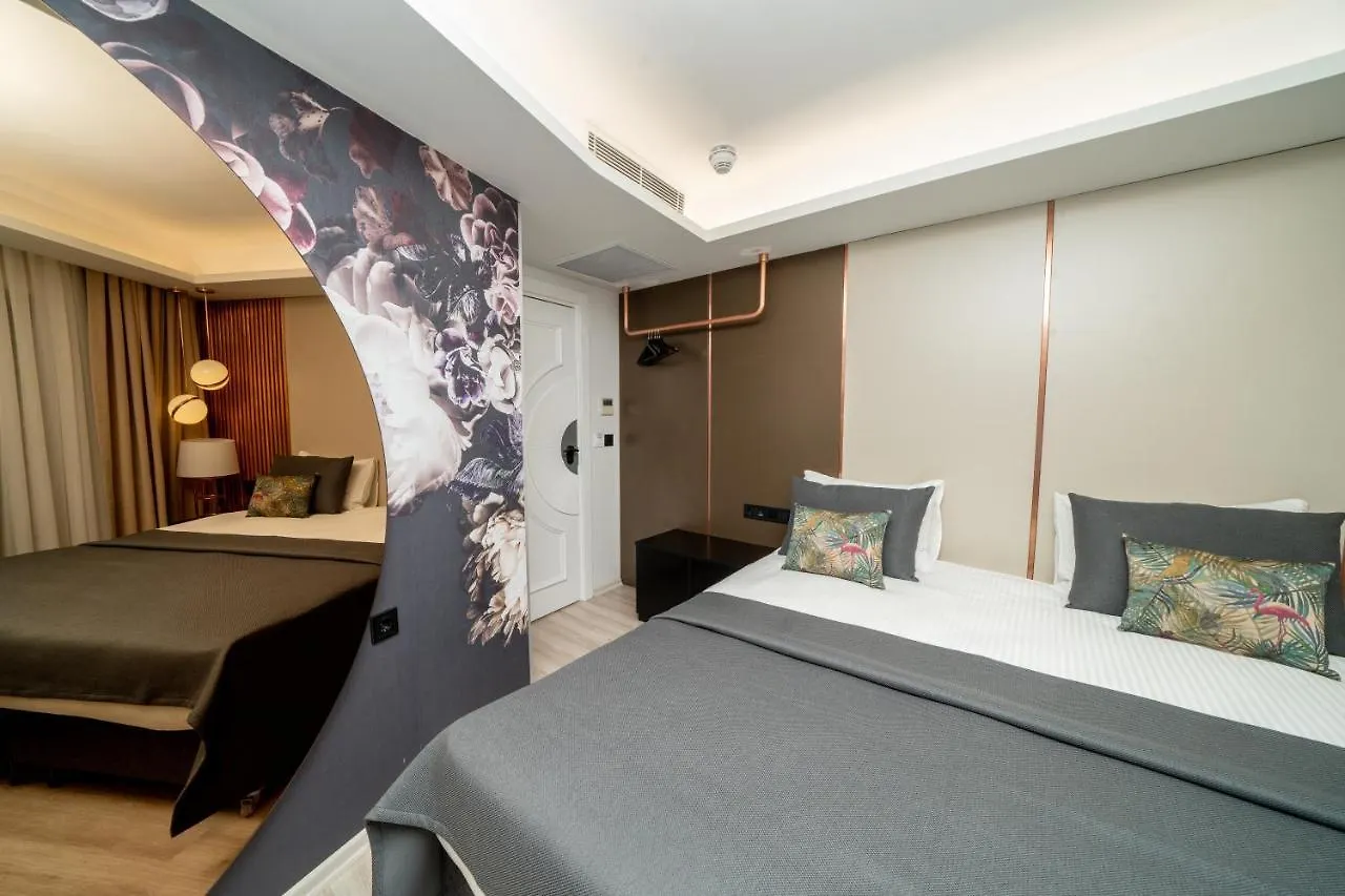 Fama Karakoey Hotel Istanbul 4*,
